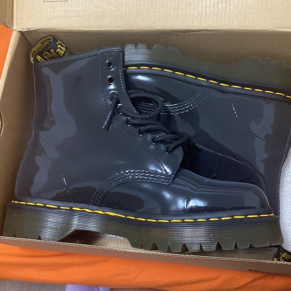 Dr. Martens 1460 BEX Patent Lamper boots - Picture 2 of 4